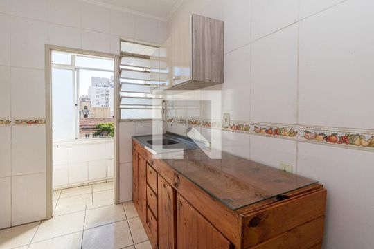 Cozinha de apartamento à venda com 2 quartos, 69m² em Rio Branco, Porto Alegre
