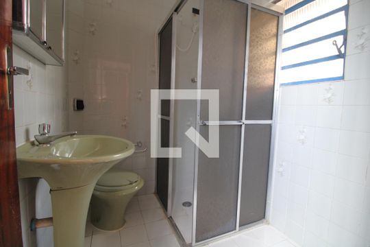Banheiro da suíte de casa à venda com 3 quartos, 140m² em Vila Campo Grande, São Paulo