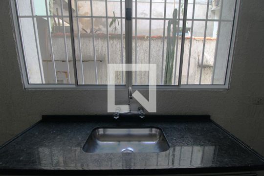 Pia da cozinha de casa à venda com 3 quartos, 140m² em Vila Campo Grande, São Paulo