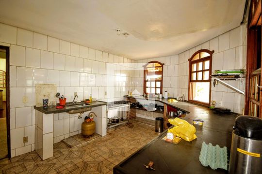 Cozinha de casa à venda com 18 quartos, 5000m² em São Sebastiao das Águas Claras, Nova Lima