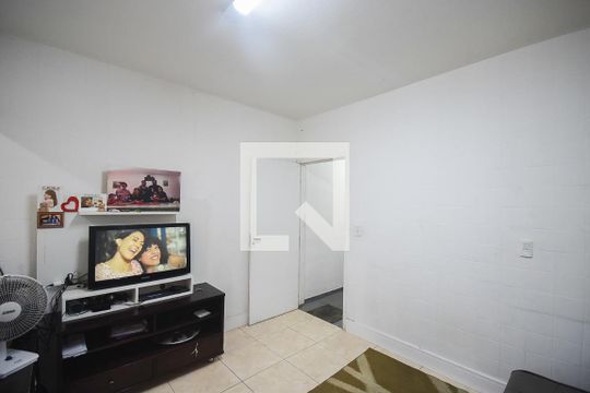 Sala de casa para alugar com 1 quarto, 100m² em Jardim Monte Alegre, Taboão da Serra