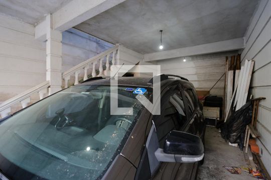 Garagem de casa à venda com 4 quartos, 300m² em Chora Menino, São Paulo