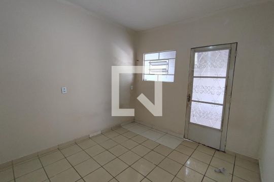 Cômodo extra de casa à venda com 3 quartos, 131m² em Jardim Novo Campos Eliseos, Campinas