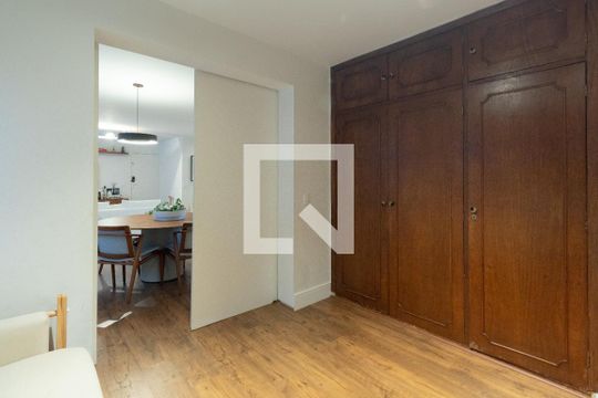 Sala/quarto reversível de apartamento para alugar com 3 quartos, 139m² em Jardim Paulista, São Paulo