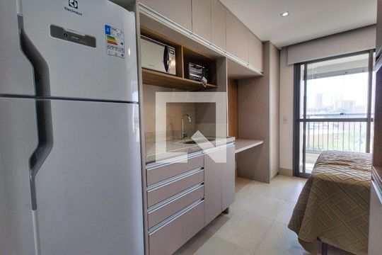 Cozinha de kitnet/studio para alugar com 1 quarto, 22m² em Jardim Vila Mariana, São Paulo