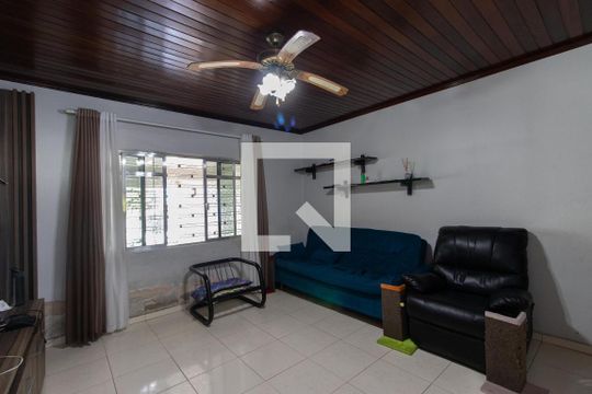 Sala de casa à venda com 3 quartos, 180m² em Jardim Japao, São Paulo