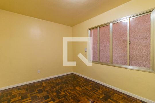 Sala/Quarto de apartamento à venda com 1 quarto, 35m² em Centro Histórico, Porto Alegre