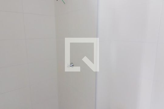 Banheiro de apartamento à venda com 2 quartos, 32m² em Jardim Celeste, São Paulo