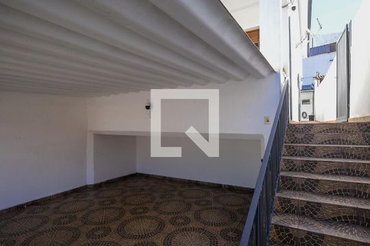 Garagem de casa à venda com 4 quartos, 190m² em São João Climaco, São Paulo