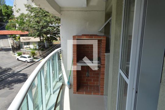 Varanda gourmet de apartamento para alugar com 2 quartos, 60m² em Pechincha, Rio de Janeiro