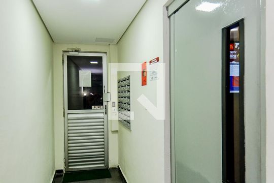 Hall Social  de apartamento à venda com 2 quartos, 56m² em Portal dos Gramados, Guarulhos
