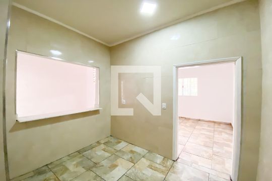 Cozinha de casa para alugar com 1 quarto, 65m² em Bela Vista, Osasco