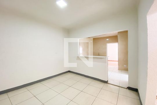 Sala de casa para alugar com 2 quartos, 65m² em Bela Vista, Osasco