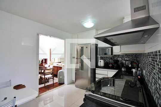 Cozinha de casa à venda com 3 quartos, 233m² em Vila Euclides, São Bernardo do Campo