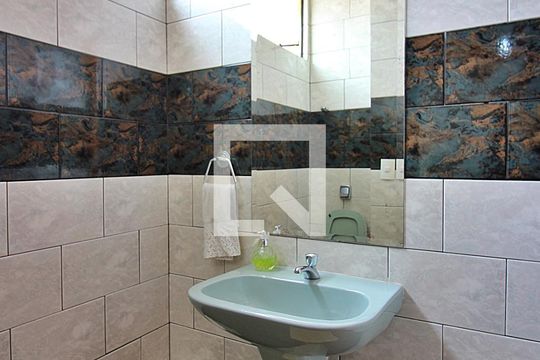 Lavabo de casa à venda com 3 quartos, 233m² em Vila Euclides, São Bernardo do Campo