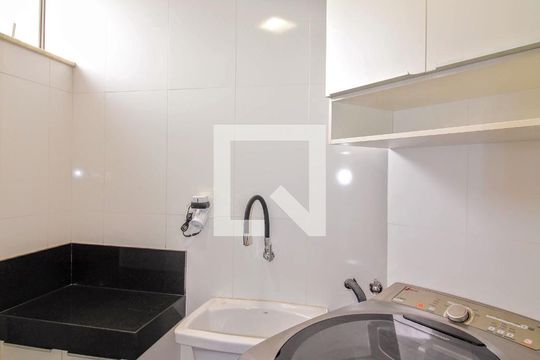 Área de Serviço de apartamento para alugar com 4 quartos, 126m² em Serra, Belo Horizonte