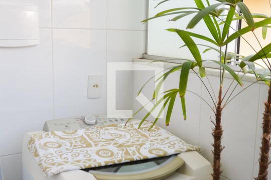 Área de Serviço de apartamento à venda com 2 quartos, 72m² em Cabral, Contagem