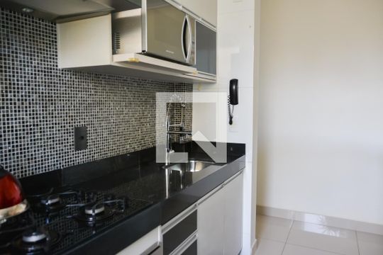 Cozinha de apartamento à venda com 2 quartos, 72m² em Cabral, Contagem
