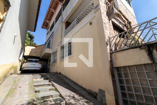 Garagem 1 de casa para alugar com 4 quartos, 360m² em Vila Aurora (zona Norte), São Paulo