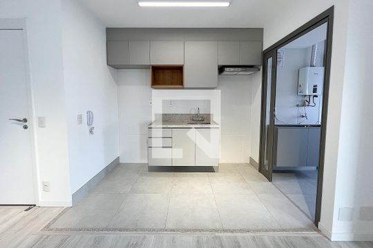Cozinha de apartamento à venda com 1 quarto, 70m² em Vila Leopoldina, São Paulo