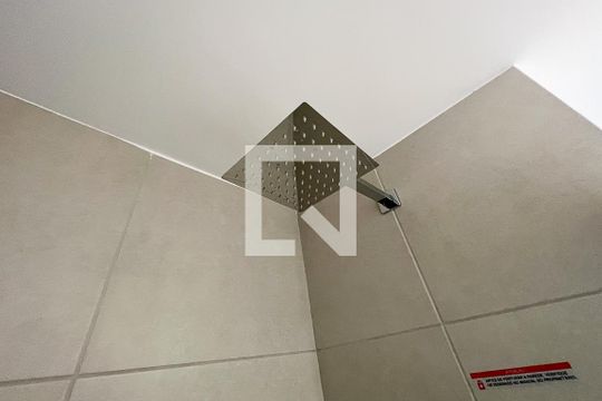 Banheiro Social de apartamento à venda com 1 quarto, 70m² em Vila Leopoldina, São Paulo