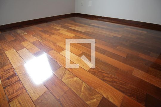 Quarto de serviço  de apartamento à venda com 3 quartos, 90m² em Funcionários, Belo Horizonte