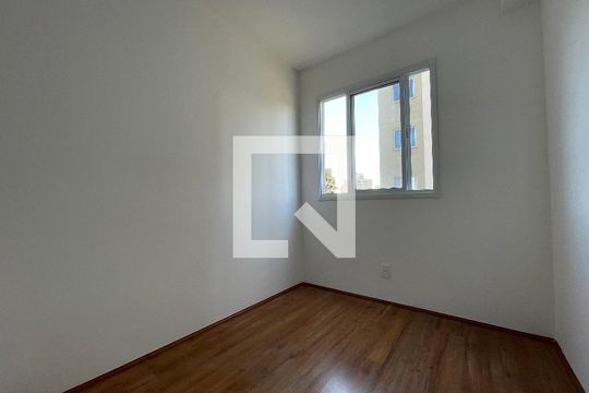 Quarto 2 de apartamento à venda com 2 quartos, 38m² em Jardim Celeste, Alvorada