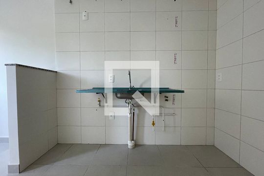 Cozinha de apartamento à venda com 2 quartos, 38m² em Jardim Celeste, Alvorada