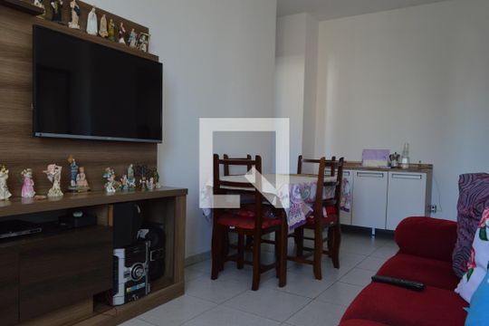 Sala de apartamento à venda com 1 quarto, 60m² em Pechincha, Rio de Janeiro