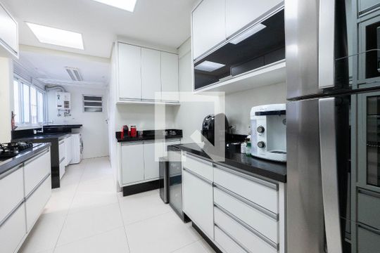 Cozinha de apartamento à venda com 2 quartos, 105m² em Bela Vista, São Paulo