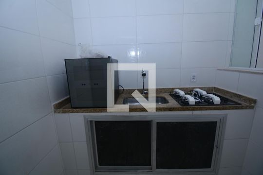 Cozinha de casa para alugar com 2 quartos, 48m² em Váz Lobo, Rio de Janeiro