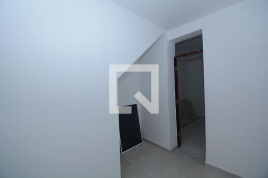 Copa de casa para alugar com 2 quartos, 48m² em Váz Lobo, Rio de Janeiro