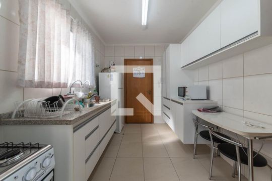 Cozinha de apartamento para alugar com 3 quartos, 113m² em Centro, São Caetano do Sul