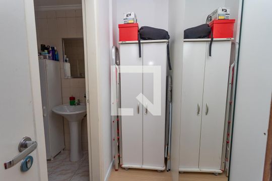 Banheiro de apartamento à venda com 2 quartos, 59m² em Jardim Vilas Boas, São Paulo