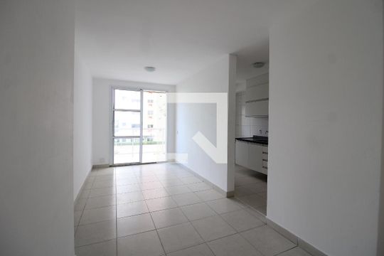 Sala de apartamento para alugar com 3 quartos, 70m² em Anil, Rio de Janeiro