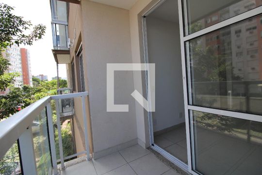 Varanda de apartamento para alugar com 3 quartos, 70m² em Anil, Rio de Janeiro
