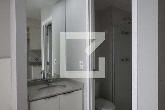 Banheiro de kitnet/studio à venda com 1 quarto, 26m² em Vila Mariana, São Paulo