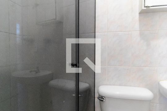 Banheiro de kitnet/studio para alugar com 1 quarto, 20m² em Jardim Santa Genebra Ii (barao Geraldo), Campinas