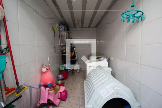Área de Serviço de casa à venda com 2 quartos, 102m² em Vila Taquari, São Paulo