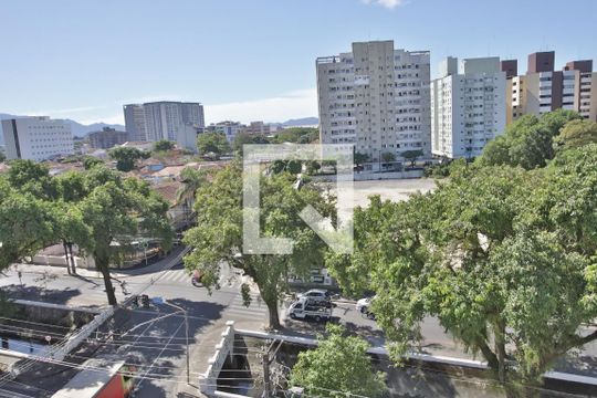 Vista do Banheiro de apartamento para alugar com 1 quarto, 49m² em Vila Matias, Santos