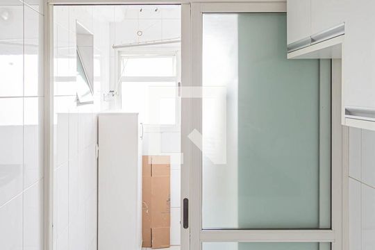 Cozinha de apartamento para alugar com 2 quartos, 72m² em Jardim Paulista, São Paulo