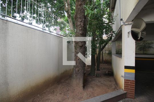 Área comum de apartamento para alugar com 3 quartos, 110m² em Petrópolis, Porto Alegre