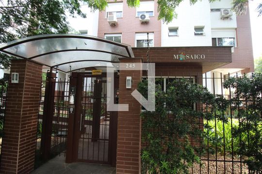 Fachada de apartamento para alugar com 3 quartos, 110m² em Petrópolis, Porto Alegre