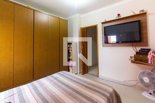 Casa à venda com 3 quartos, 198m² em Vila Dalila, São Paulo