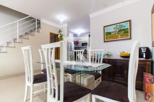 Sala de Jantar de casa à venda com 3 quartos, 198m² em Vila Dalila, São Paulo