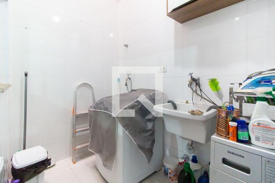 Área de Serviço de casa à venda com 3 quartos, 198m² em Vila Dalila, São Paulo
