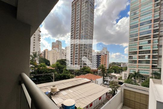Vista de kitnet/studio para alugar com 1 quarto, 21m² em Indianópolis, São Paulo