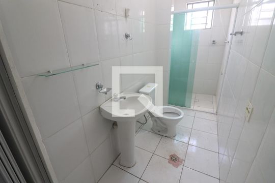 Banheiro  de casa para alugar com 1 quarto, 40m² em Jardim Peri, São Paulo