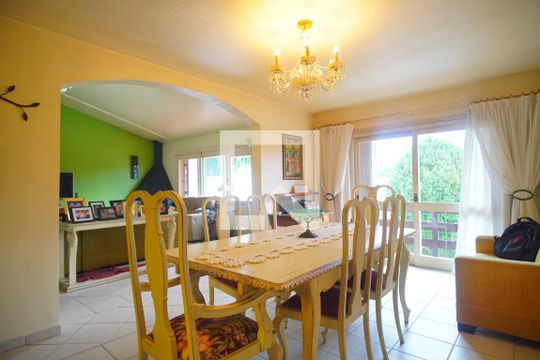 Sala 2 de casa à venda com 4 quartos, 273m² em Mauá, Novo Hamburgo