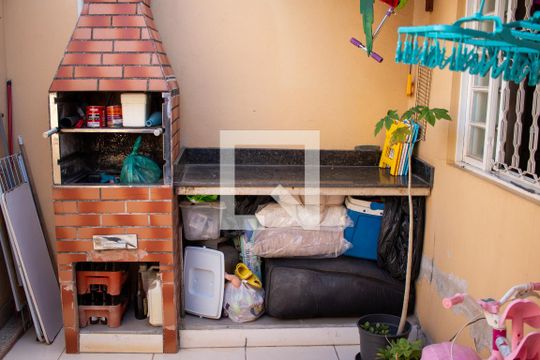 Churrasqueira de casa para alugar com 2 quartos, 75m² em Ressaca, Contagem